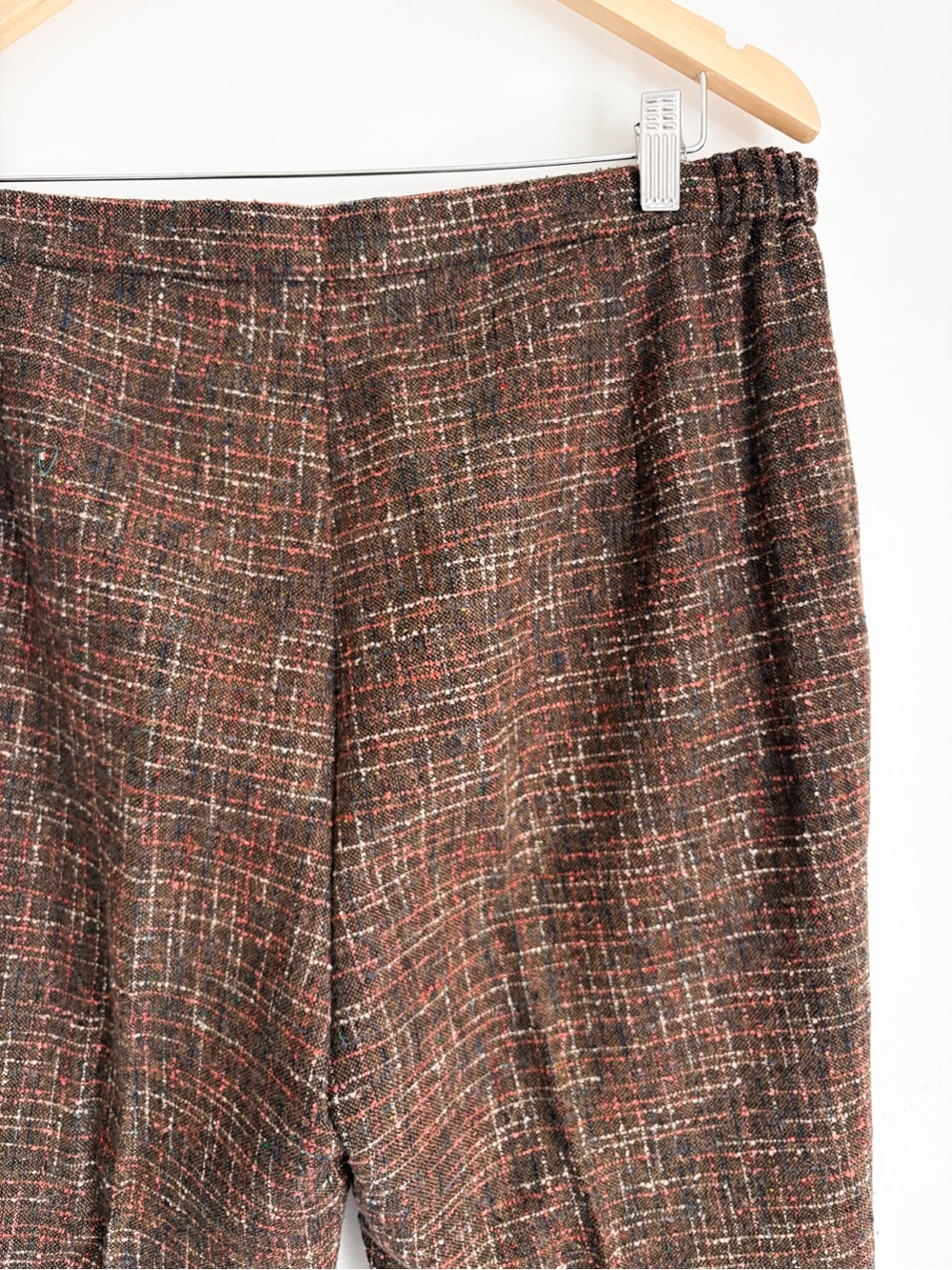 Vintage AGMIR Brown Textured Trousers, Size L - Handcrafted in Europe - Picture 5 of 5